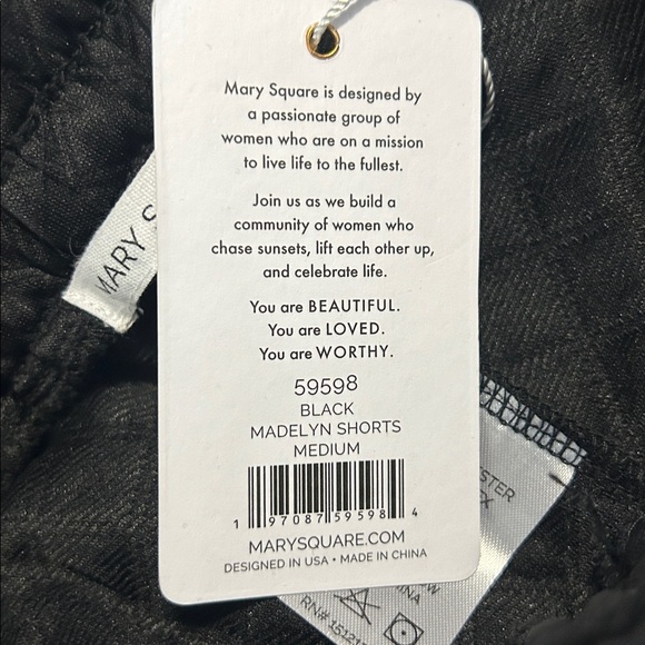 Mary Square Black Quilted Madelyn Jacket and Short set - Picture 12 of 12